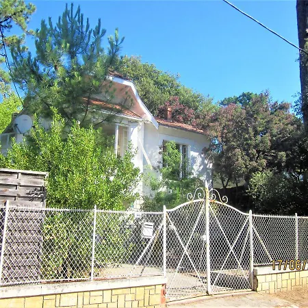 Des Dispo Juil A Dec,,,,mer A 200m ,,,,dans Le Quartier Calme De Meme En Ete,,,,espace, Nature,,,,,,,avec Ecureuils, Tourterelles Ronce-les-Bains